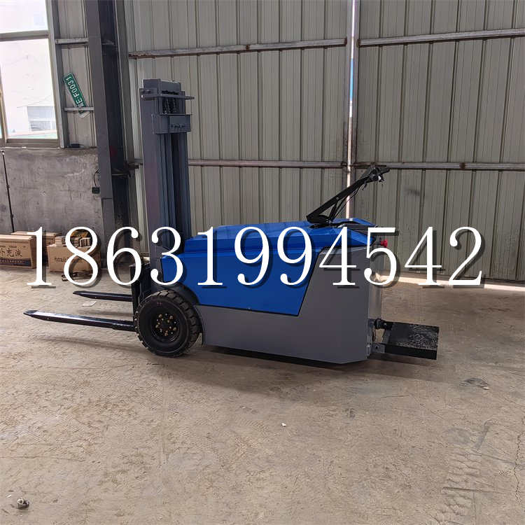 任丘市全电动叉车插腿式堆高车液压装卸车1.5吨升高小型站驾式铲车